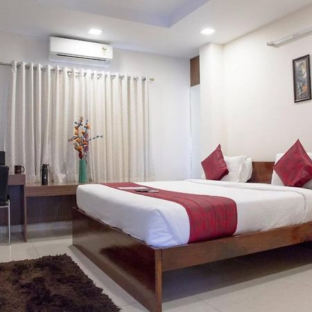 Aptly Premium Serviced Apartments - A Brand Unit Of Skyla - Lotus Pond Haydarabad Dış mekan fotoğraf